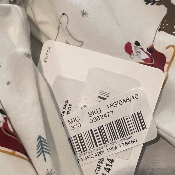 Christmas outfit | 18mths - Picture 2 of 2